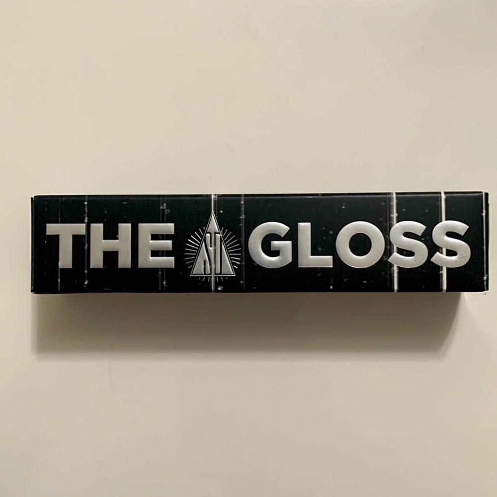 The gloss by Jeffree star slime glossin’